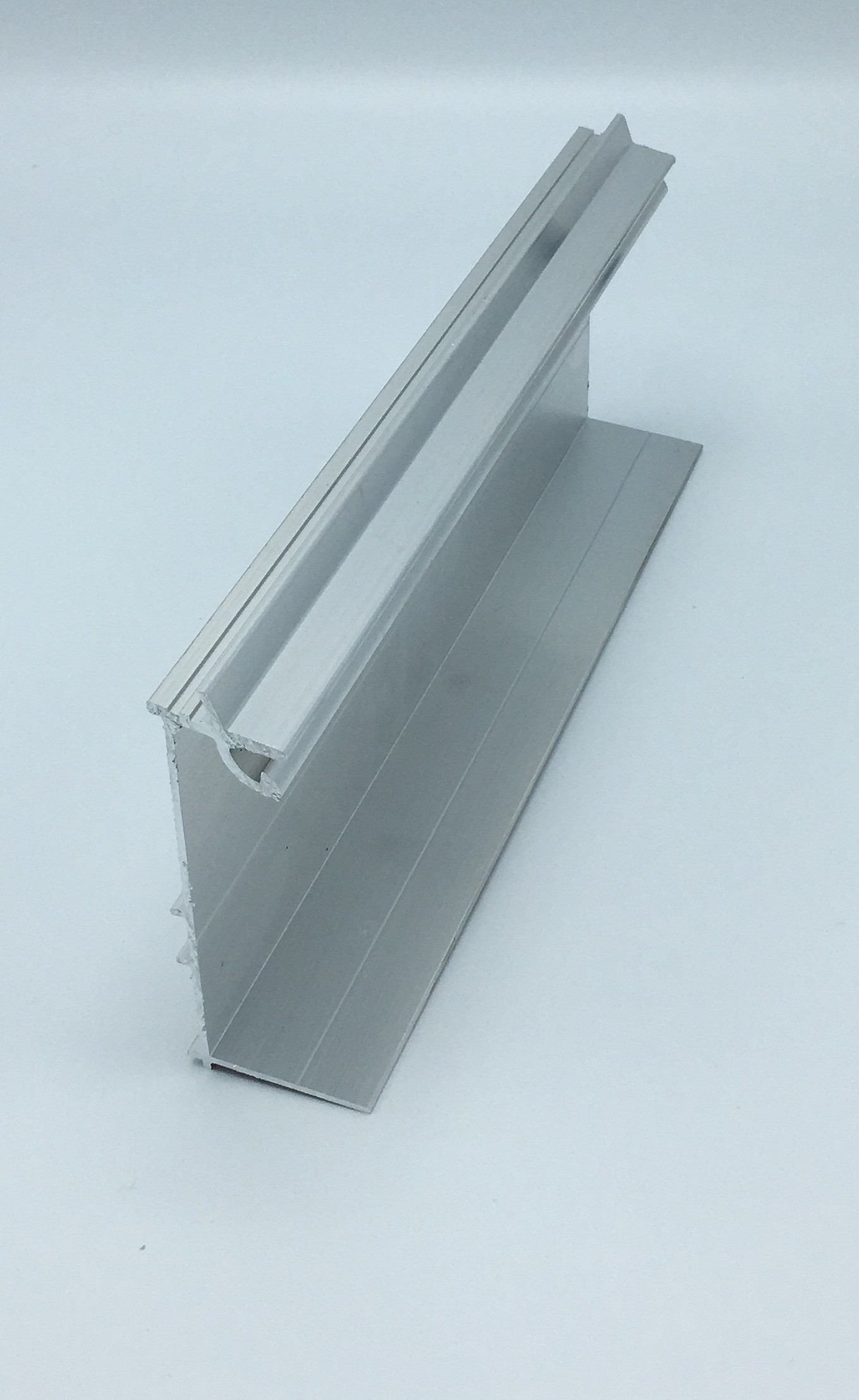 MUURPROFIEL VOOR HOUT PROF 54 (voor 16mm platen) BRUT (niet geanodiseerd)