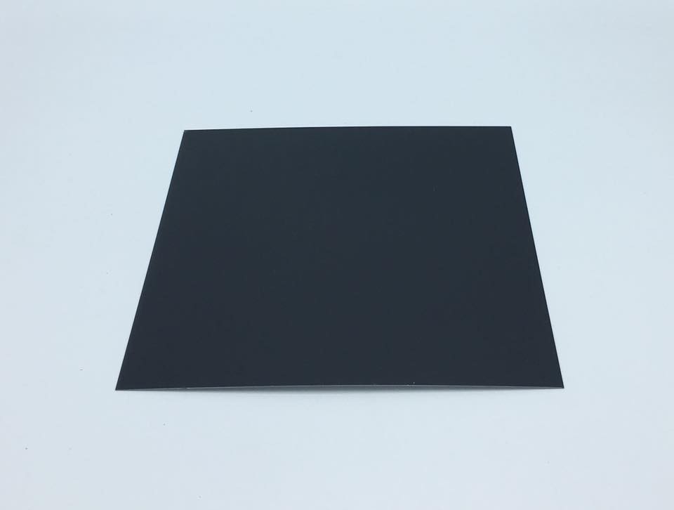 VLAKKE PLAAT STAAL 0.6MM MET FOLIE RAL 7016 ANTRACIET GRIJS