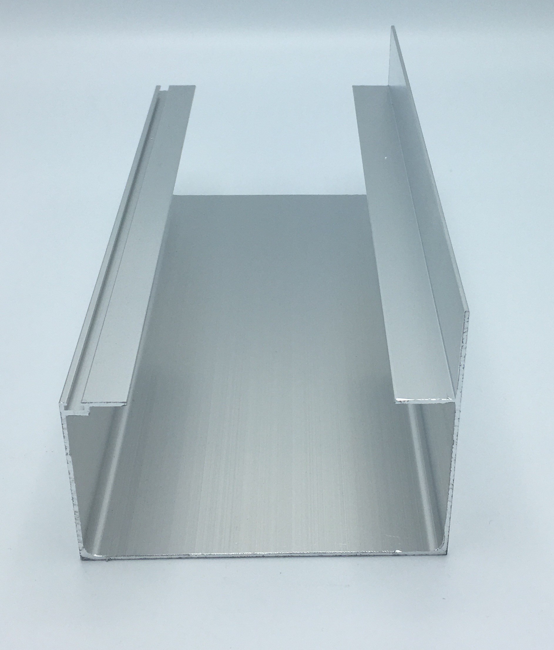 PERGOLAGOOT 125 X 65 PROF 100 BRUT (niet geanodiseerd)