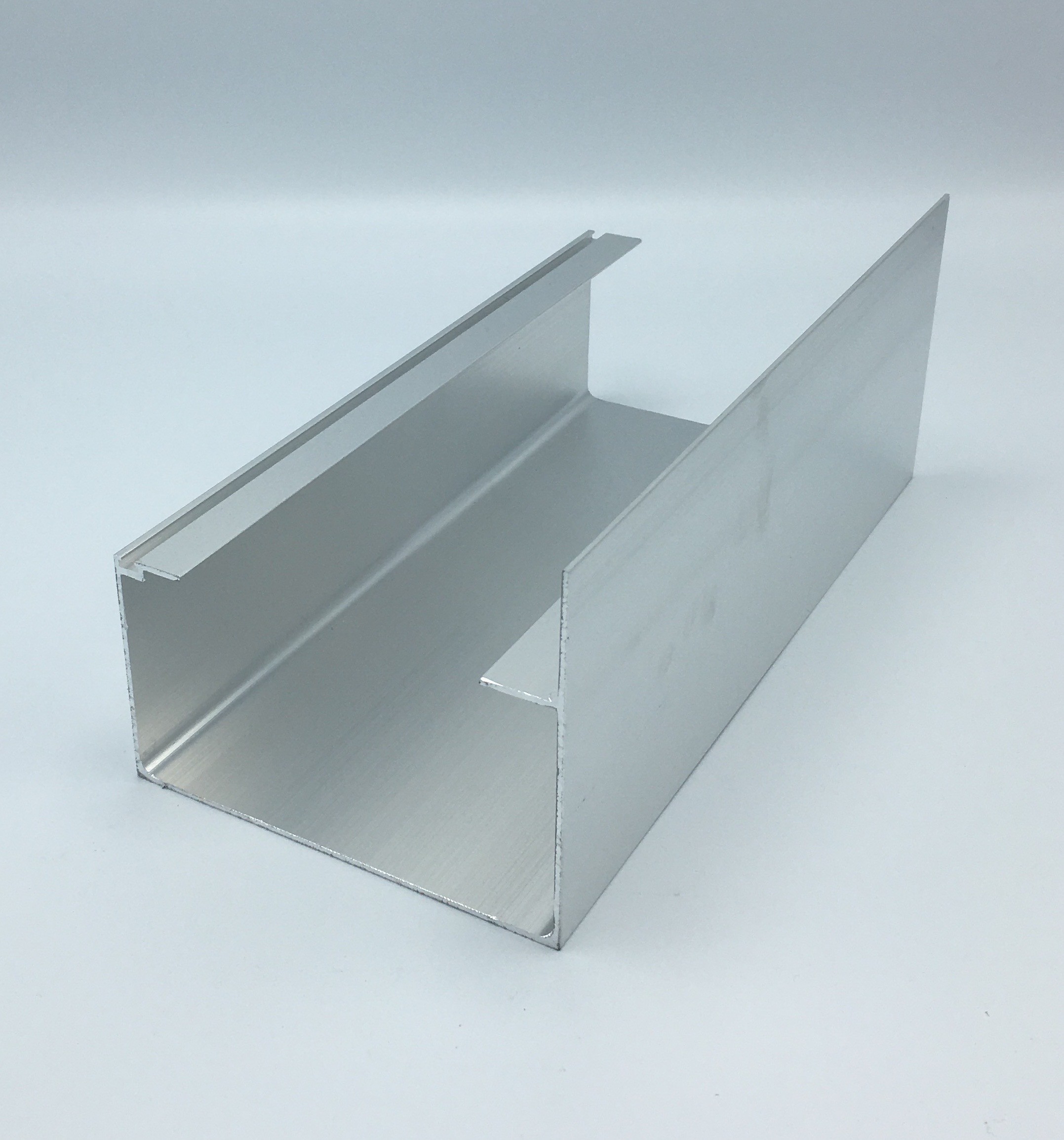 PERGOLAGOOT 125 X 65 PROF 100 BRUT (niet geanodiseerd)