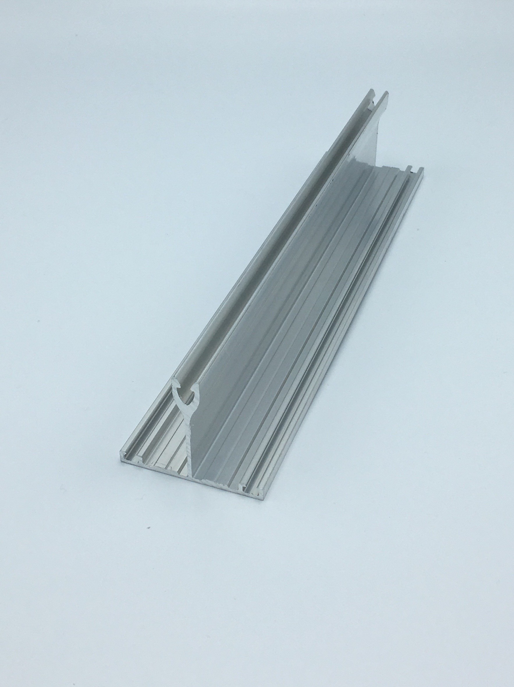 DRAGER VOOR HOUT PROF 340 (voor 32mm platen) BRUT (niet geanodiseerd)
