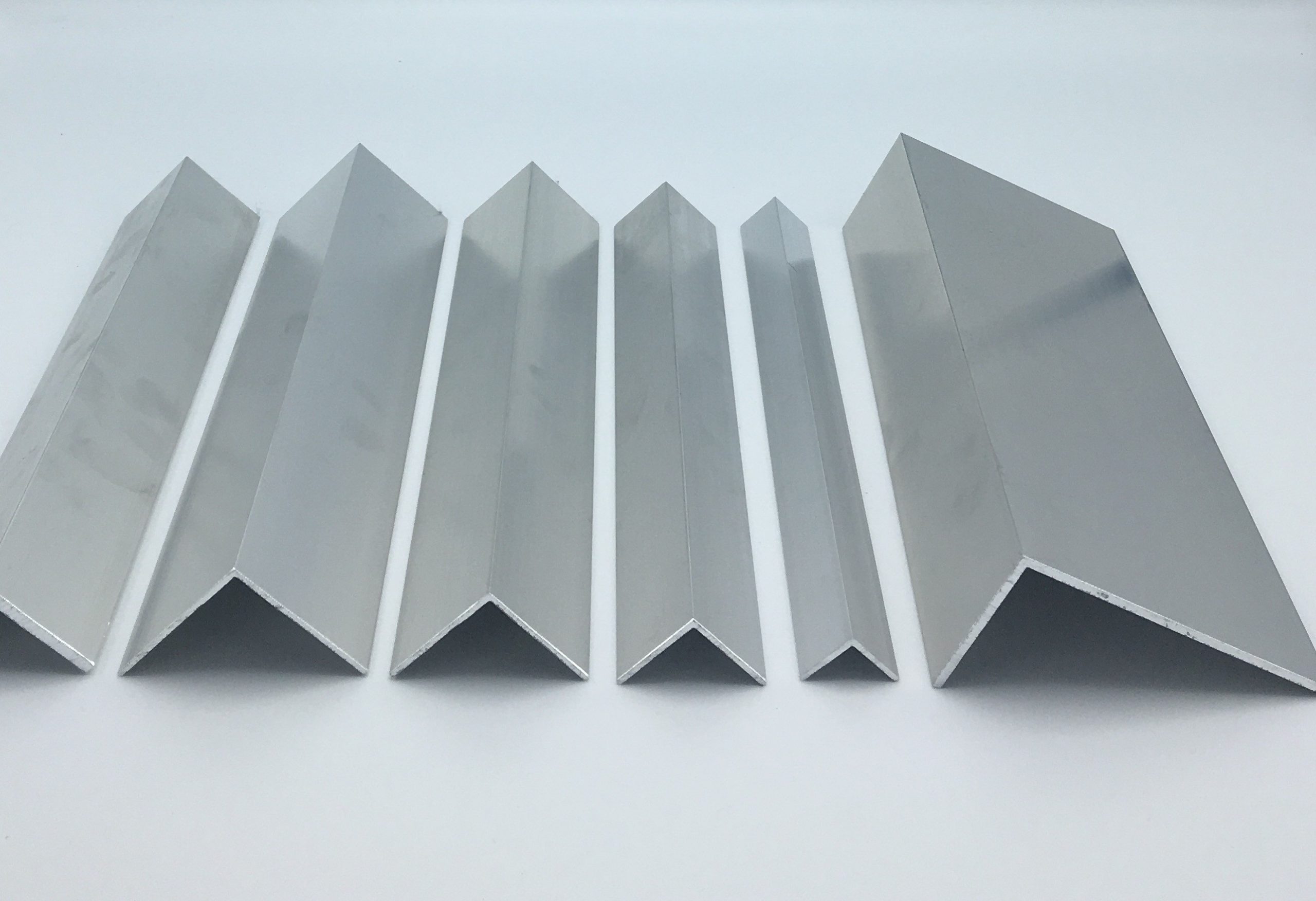 HOEKPROFIEL 30X130-3mm BRUT (niet geanodiseerd)